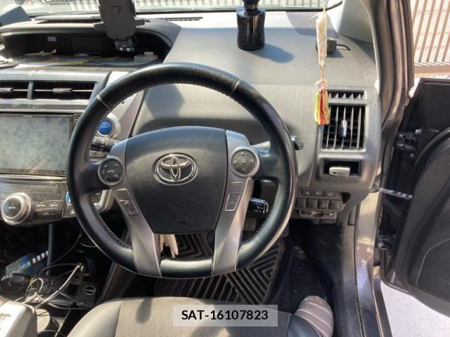Toyota PRIUS ALPHA 2015-01 6911524-10