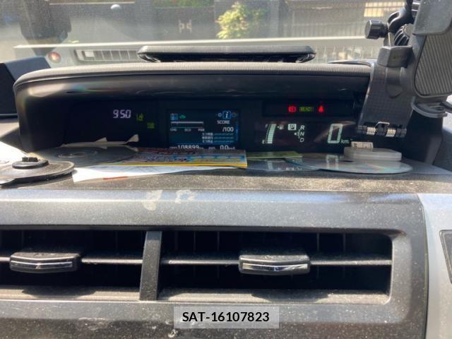 Toyota PRIUS ALPHA 2015-01 6911524-12