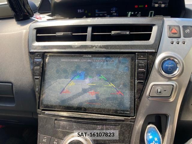 Toyota PRIUS ALPHA 2015-01 6911524-17