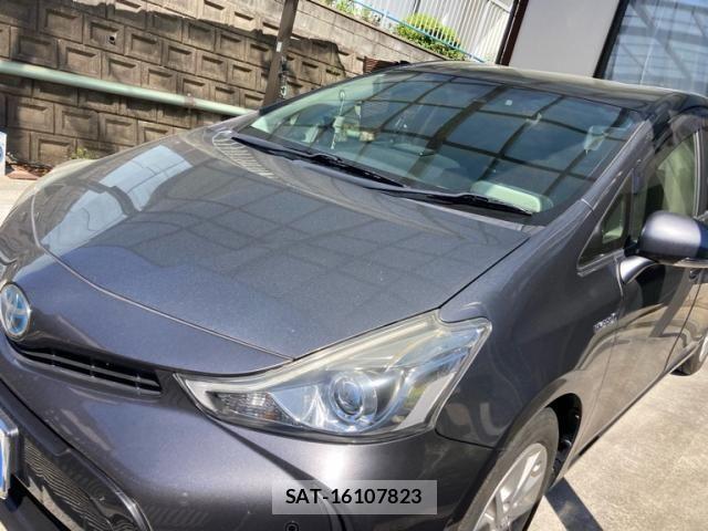Toyota PRIUS ALPHA 2015-01 6911524-1
