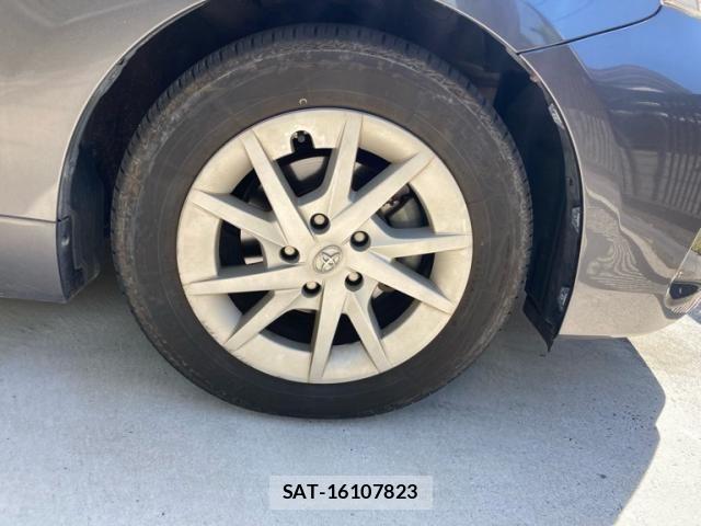 Toyota PRIUS ALPHA 2015-01 6911524-5