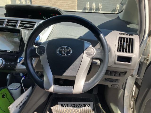 Toyota PRIUS ALPHA 2014-11 6911532-10