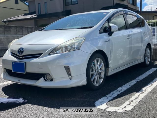 Toyota PRIUS ALPHA 2014-11 6911532-0