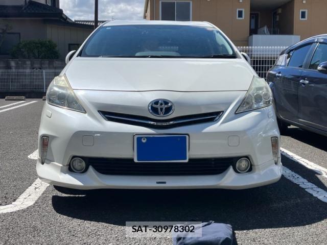 Toyota PRIUS ALPHA 2014-11 6911532-1