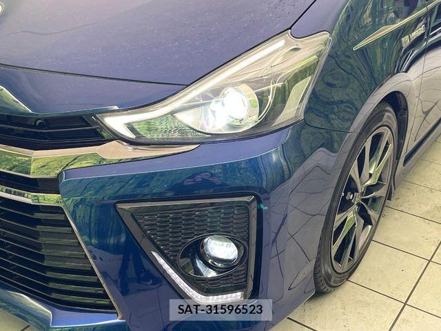 Toyota PRIUS ALPHA 2016-07 6919724-11