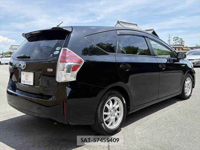 Toyota PRIUS ALPHA 2015-02 6911523-18