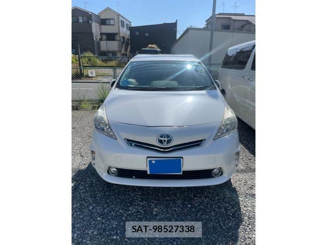 Toyota PRIUS ALPHA 2012-01 6911555-0