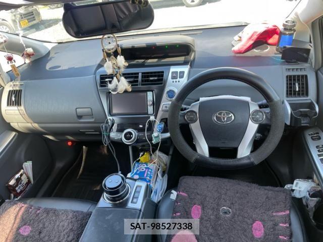 Toyota PRIUS ALPHA 2012-01 6911555-13