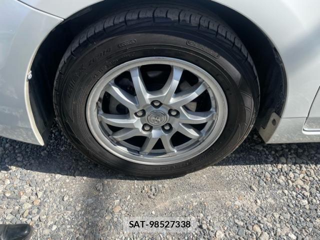 Toyota PRIUS ALPHA 2012-01 6911555-4