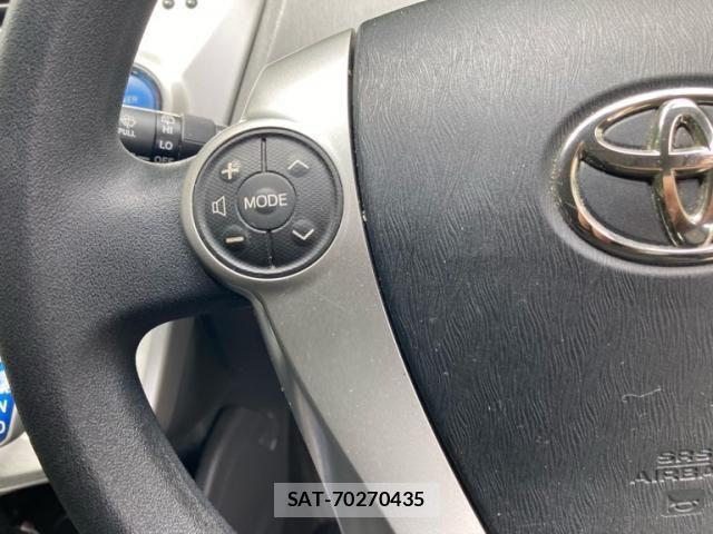 Toyota PRIUS ALPHA 2012-07 6911565-14