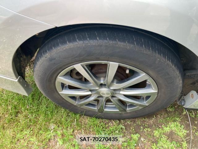Toyota PRIUS ALPHA 2012-07 6911565-7