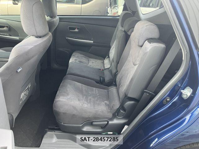 Toyota PRIUS ALPHA 2013-03 6902716-4