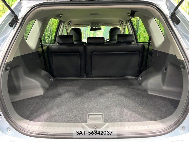 Toyota PRIUS ALPHA 2014-03 6911519-9