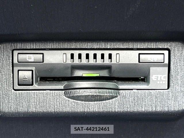 Toyota PRIUS ALPHA 2017-02 6911515-5