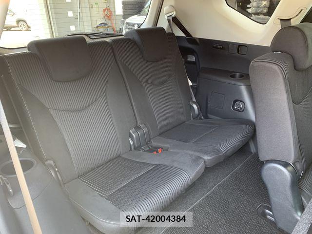 Toyota PRIUS ALPHA 2015-03 6911518-23