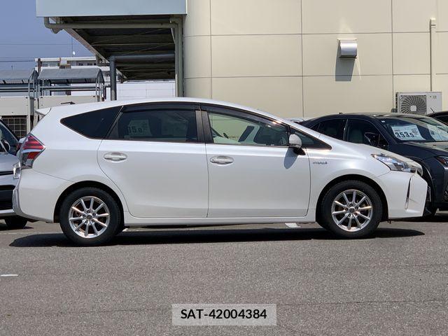 Toyota PRIUS ALPHA 2015-03 6911518-4
