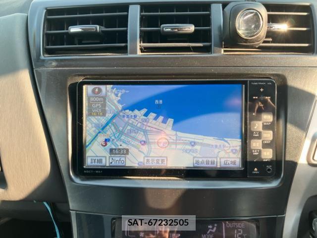 Toyota PRIUS ALPHA 2011-06 6911552-15