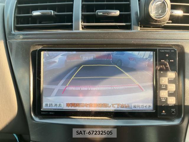 Toyota PRIUS ALPHA 2011-06 6911552-17