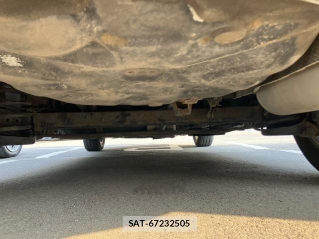 Toyota PRIUS ALPHA 2011-06 6911552-19