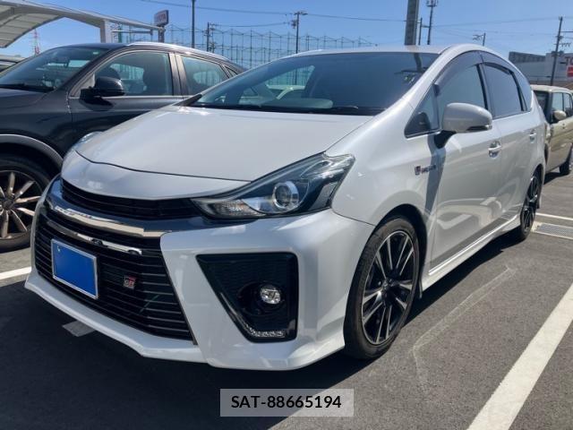Toyota PRIUS ALPHA 2018-11 6903404-0