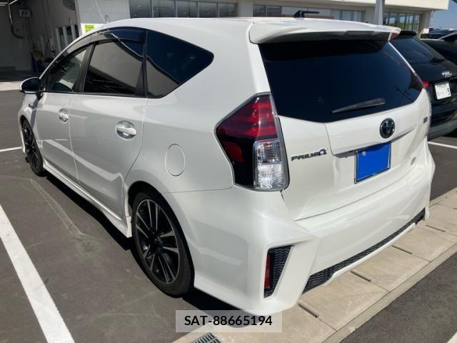 Toyota PRIUS ALPHA 2018-11 6903404-1