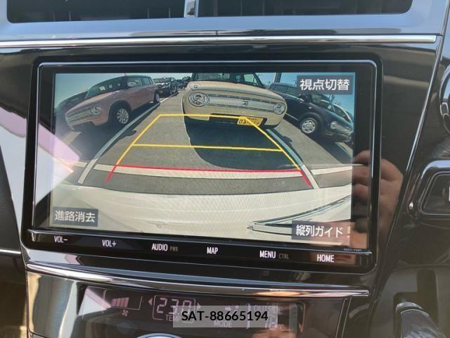 Toyota PRIUS ALPHA 2018-11 6903404-22