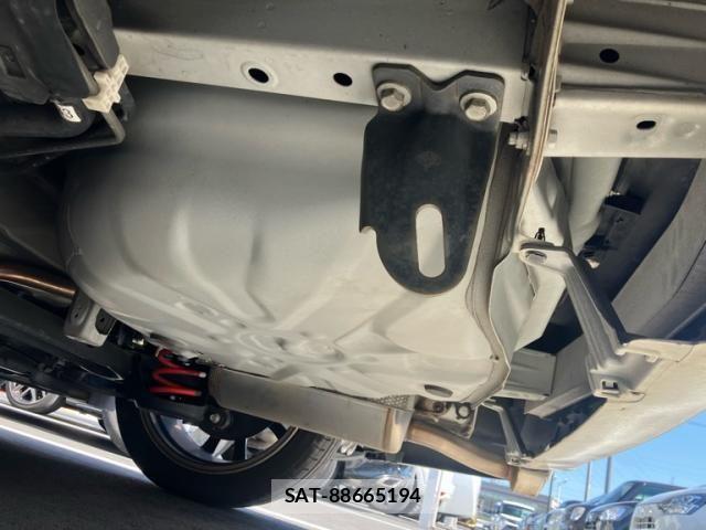 Toyota PRIUS ALPHA 2018-11 6903404-27