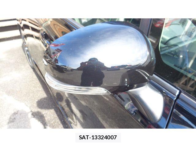 Toyota PRIUS ALPHA 2015-06 6997444-10