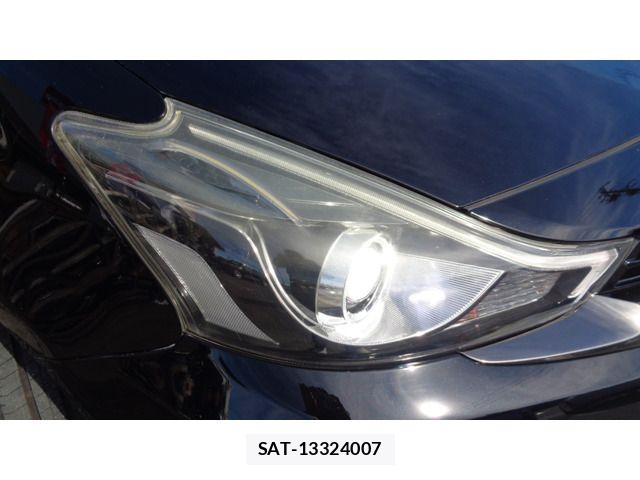 Toyota PRIUS ALPHA 2015-06 6997444-4