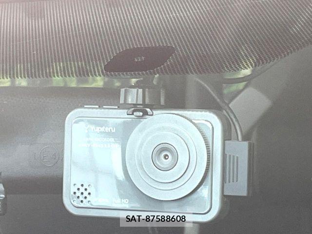 Toyota PRIUS ALPHA 2015-04 6997437-4