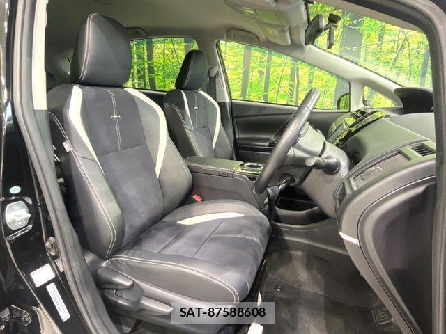 Toyota PRIUS ALPHA 2015-04 6997437-7