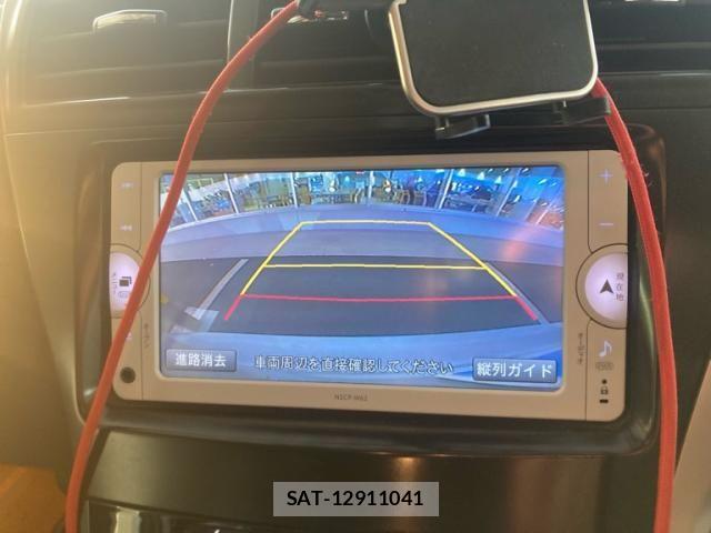Toyota PRIUS ALPHA 2012-10 6997453-11
