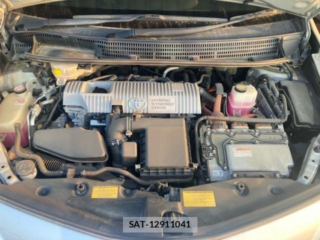 Toyota PRIUS ALPHA 2012-10 6997453-20