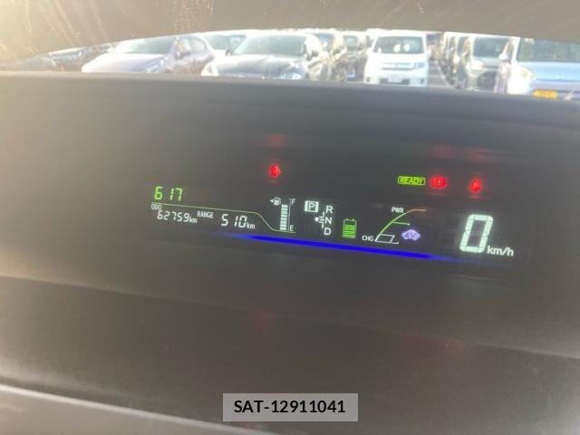 Toyota PRIUS ALPHA 2012-10 6997453-8