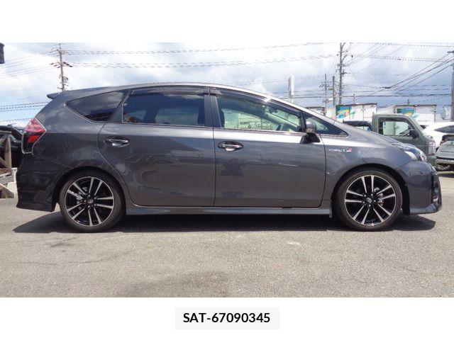 Toyota PRIUS ALPHA 2018-09 7021301-12