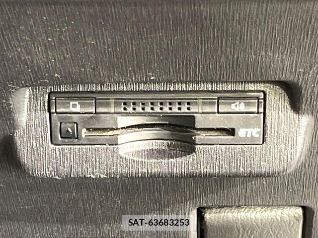 Toyota PRIUS ALPHA 2016-02 7021304-6