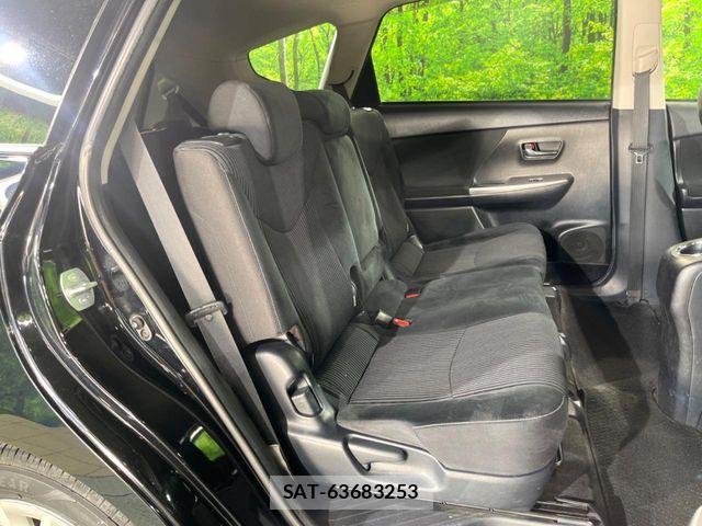 Toyota PRIUS ALPHA 2016-02 7021304-8