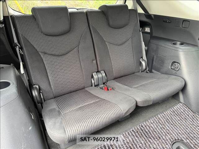 Toyota PRIUS ALPHA 2015-12 7060328-11