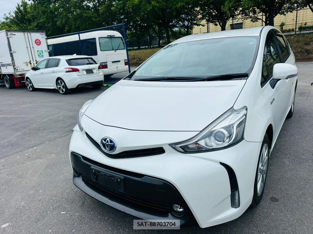 Toyota PRIUS ALPHA 2016 6904587-0