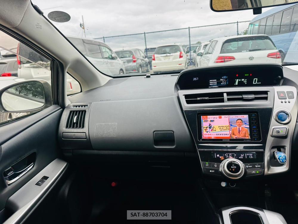 Toyota PRIUS ALPHA 2016 6904587-16
