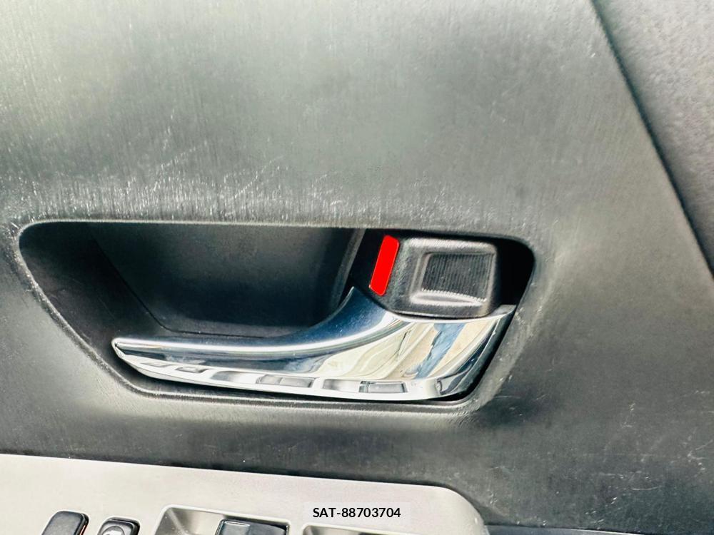 Toyota PRIUS ALPHA 2016 6904587-18
