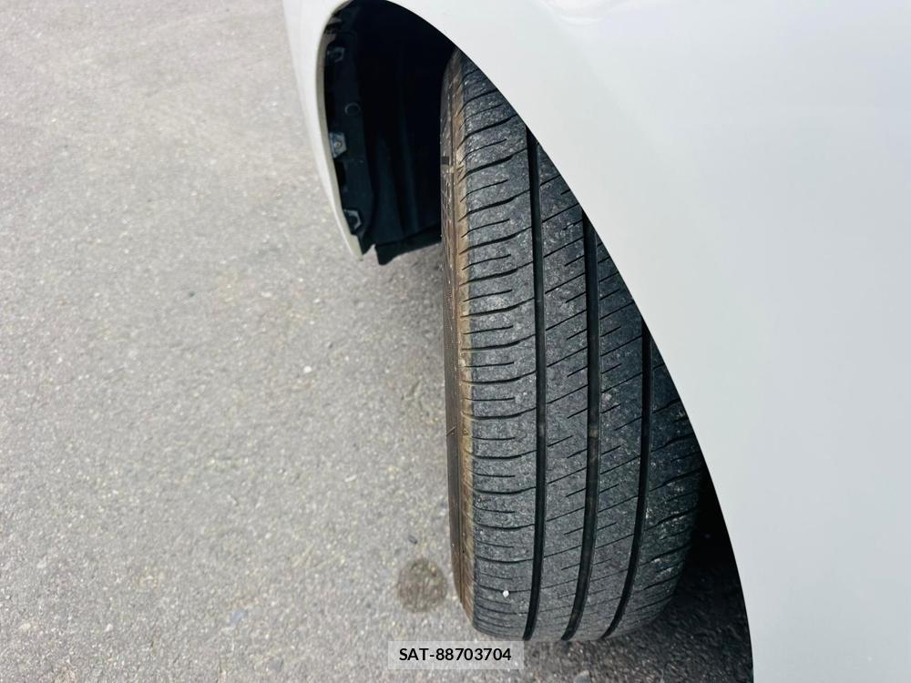 Toyota PRIUS ALPHA 2016 6904587-29