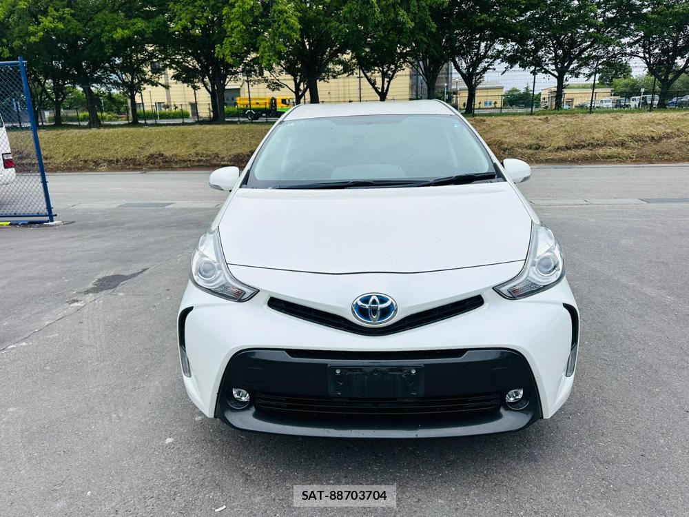 Toyota PRIUS ALPHA 2016 6904587-7