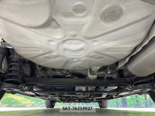Toyota PRIUS ALPHA 2017-08 7060327-19