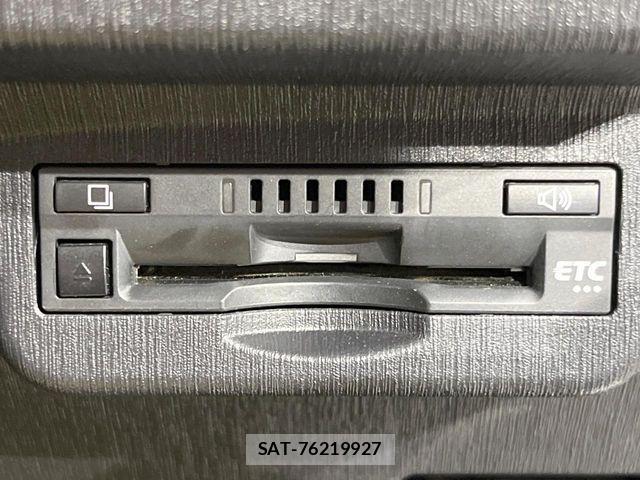 Toyota PRIUS ALPHA 2017-08 7060327-5