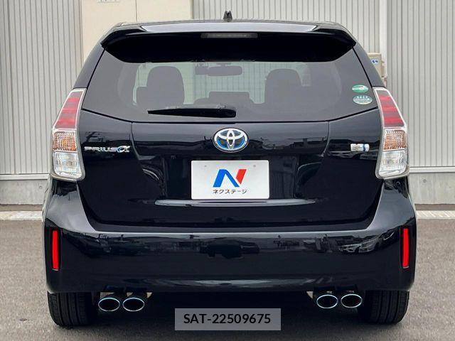 Toyota PRIUS ALPHA 2016-12 7060325-15