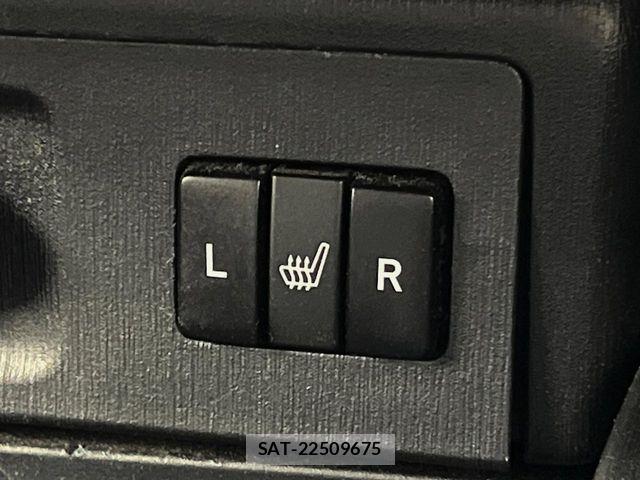 Toyota PRIUS ALPHA 2016-12 7060325-4