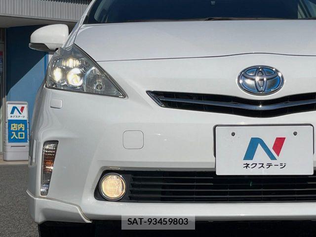 Toyota PRIUS ALPHA 2012-08 7060330-12