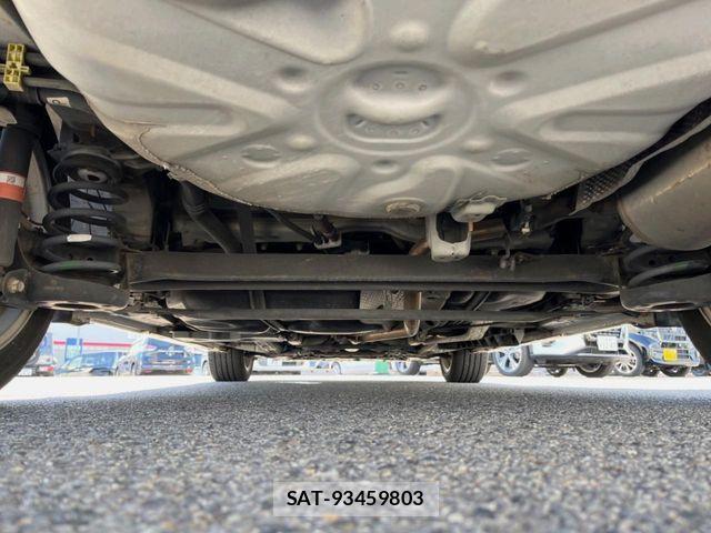 Toyota PRIUS ALPHA 2012-08 7060330-18