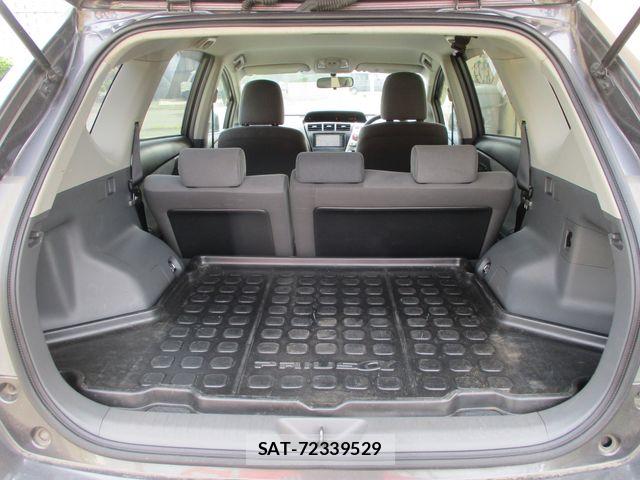 Toyota PRIUS ALPHA 2011-07 7223887-19